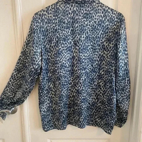 Zanella Womens Gray Cheetah Print 100% Silk Button Up Blouse - Picture 4 of 6